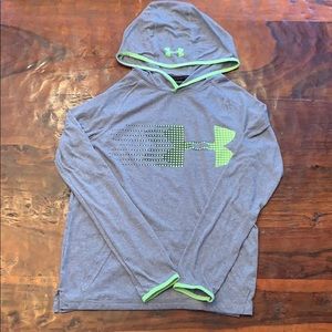 Under armor hooded shirt